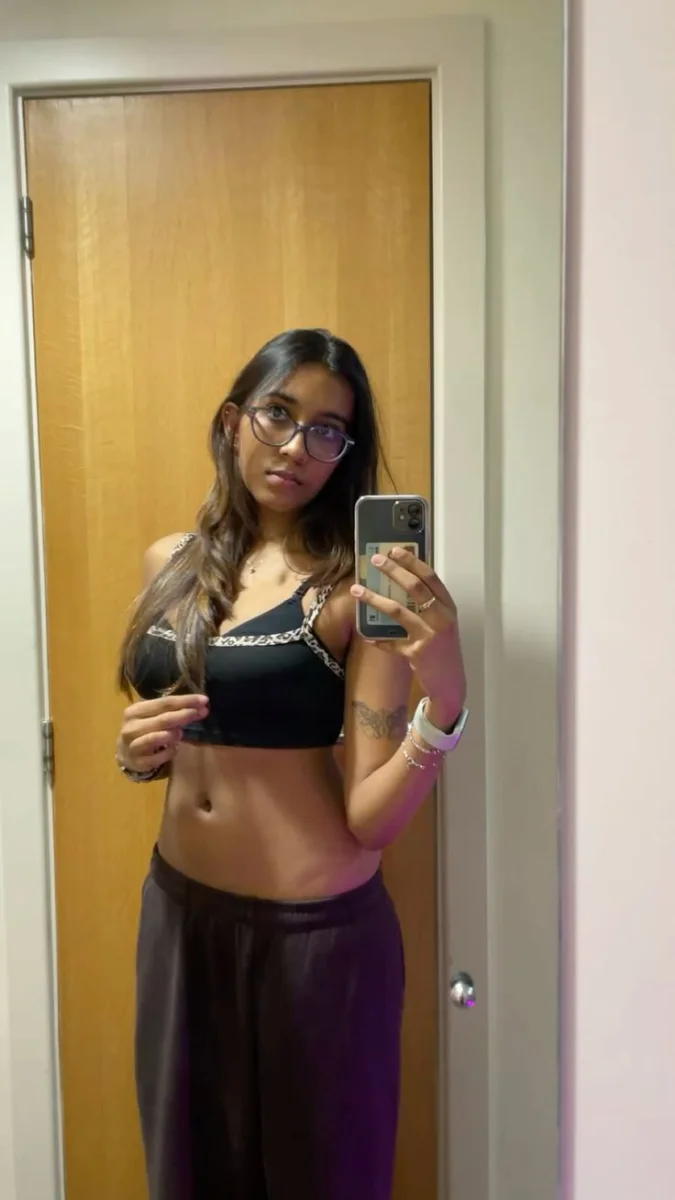 High profile models available for genuine pleasure, Vel